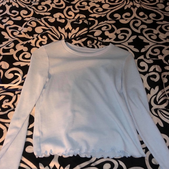 Tops - Picture 7 of 16